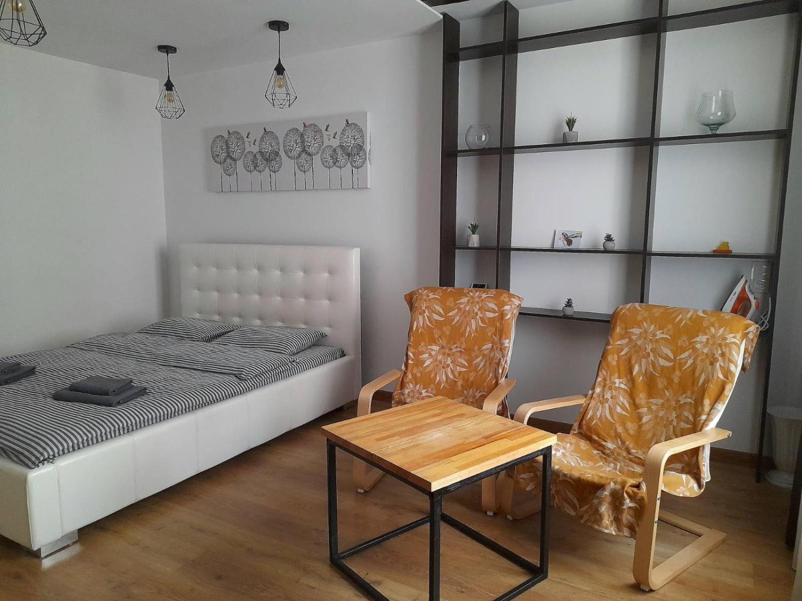 White Rooms On City Center リヴィウ エクステリア 写真