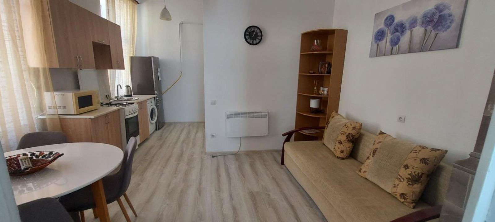 White Rooms On City Center リヴィウ エクステリア 写真